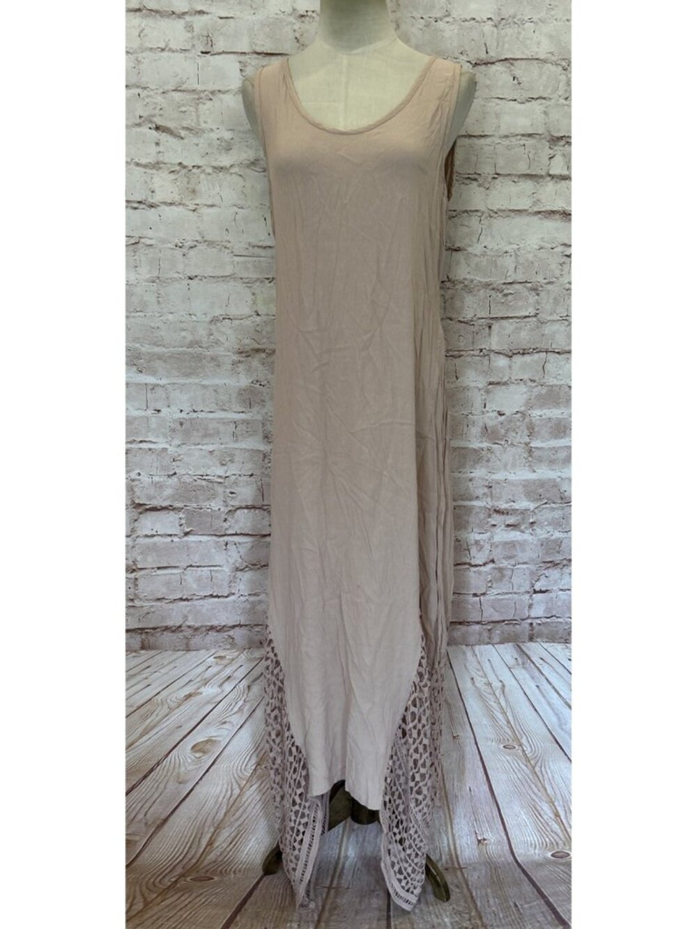 XCVI Womens Size L Sleeveless Maxi Dress Blush Pink Boho Lagenlook Crochet Hem